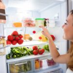 Những bước thực hiện vệ sinh tủ lạnh siêu nhanh