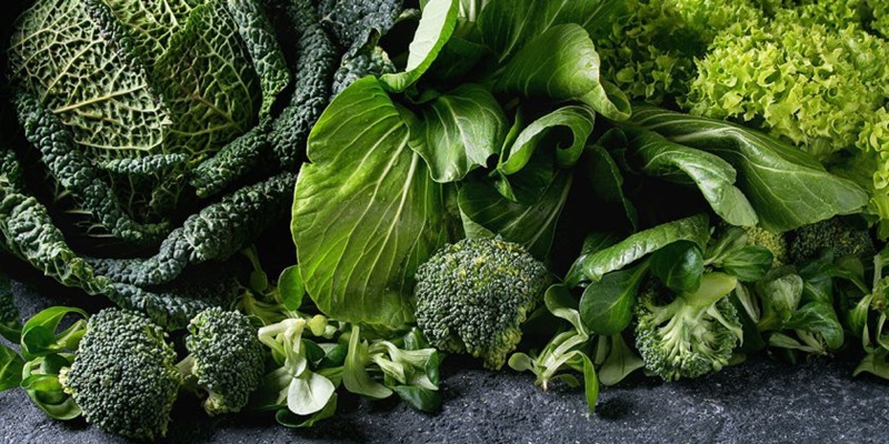 Thực phẩm 5: Các loại rau có lá màu xanh đậm