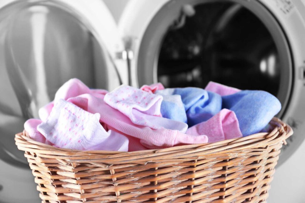 Một mẹo hay về việc giặt áo quần sẽ không bao giờ bị ra màu